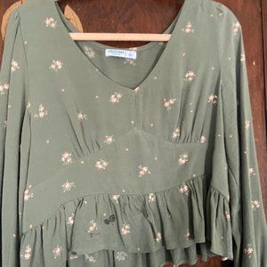 green long sleeve blouse